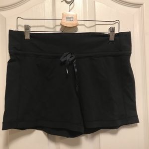 Rare Lululemon Luon Shorts - Size 10
